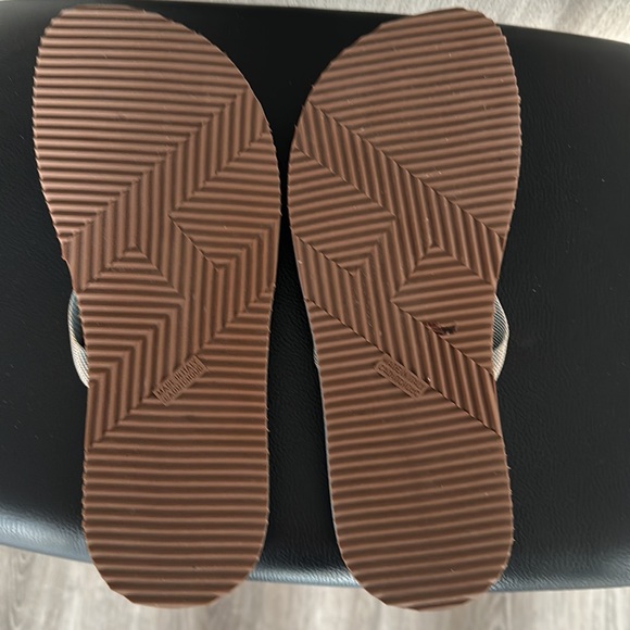 Hermes flip flops. Excellent condition. Size 39 - Picture 3 of 5
